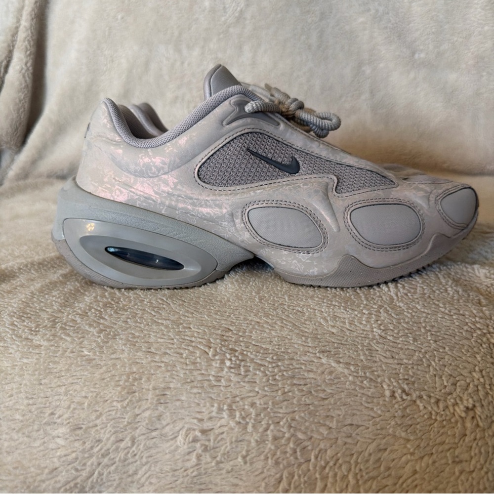 Nike Women’s Air Max Muse SE 8.5 College Grey - Picture 4 of 9